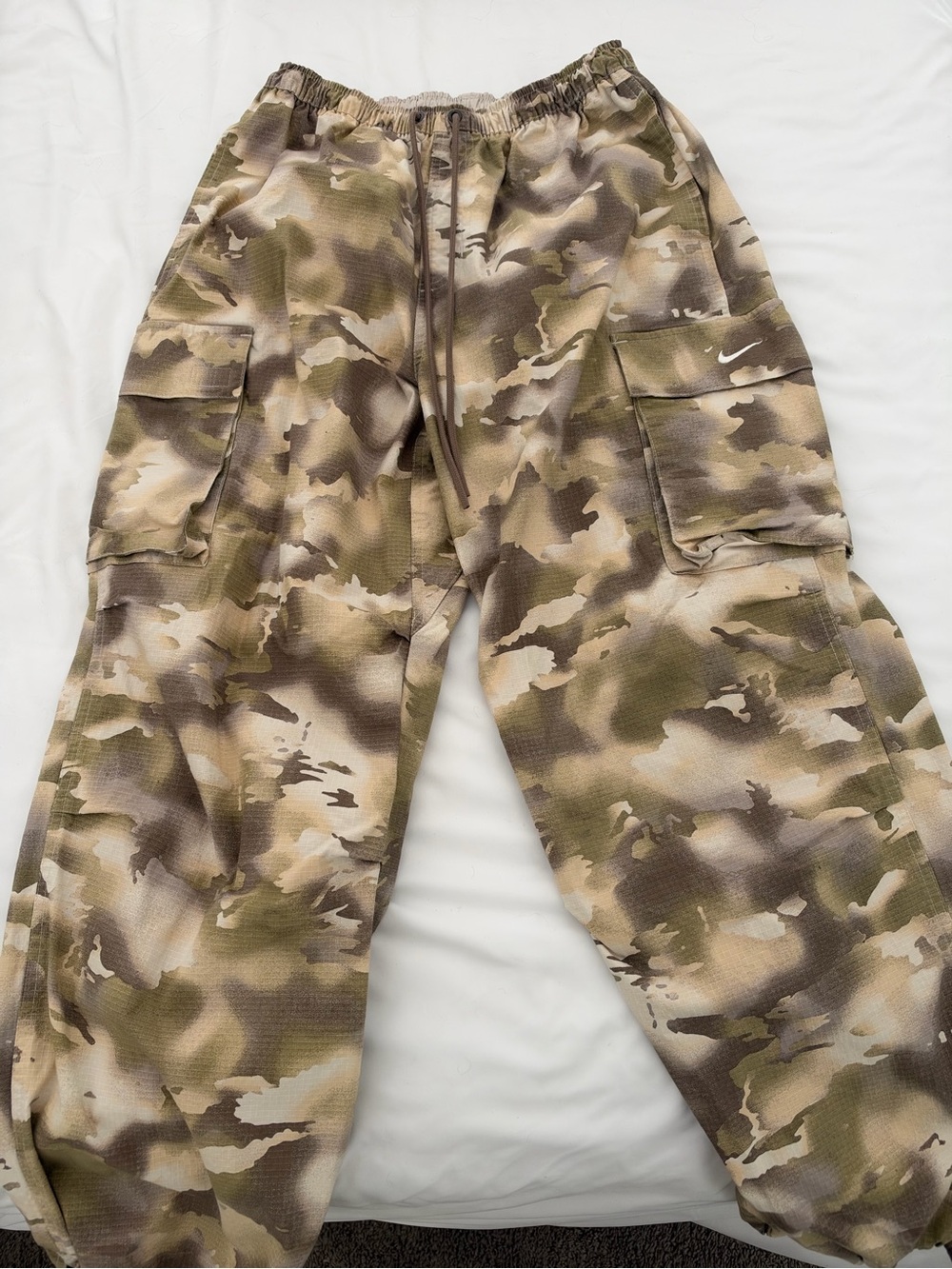 Nike Camo Cargo Pants - NWOT